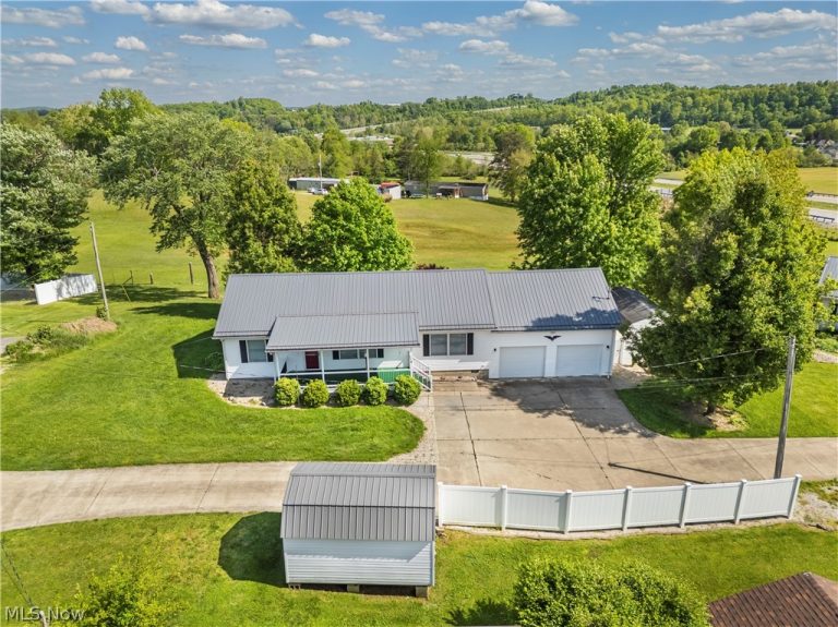 23 Delaware Street, Mineral Wells, WV - Photo 5