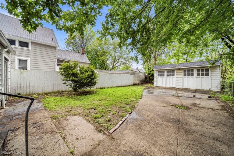 3658 55th Street, Cleveland, OH - Photo 4