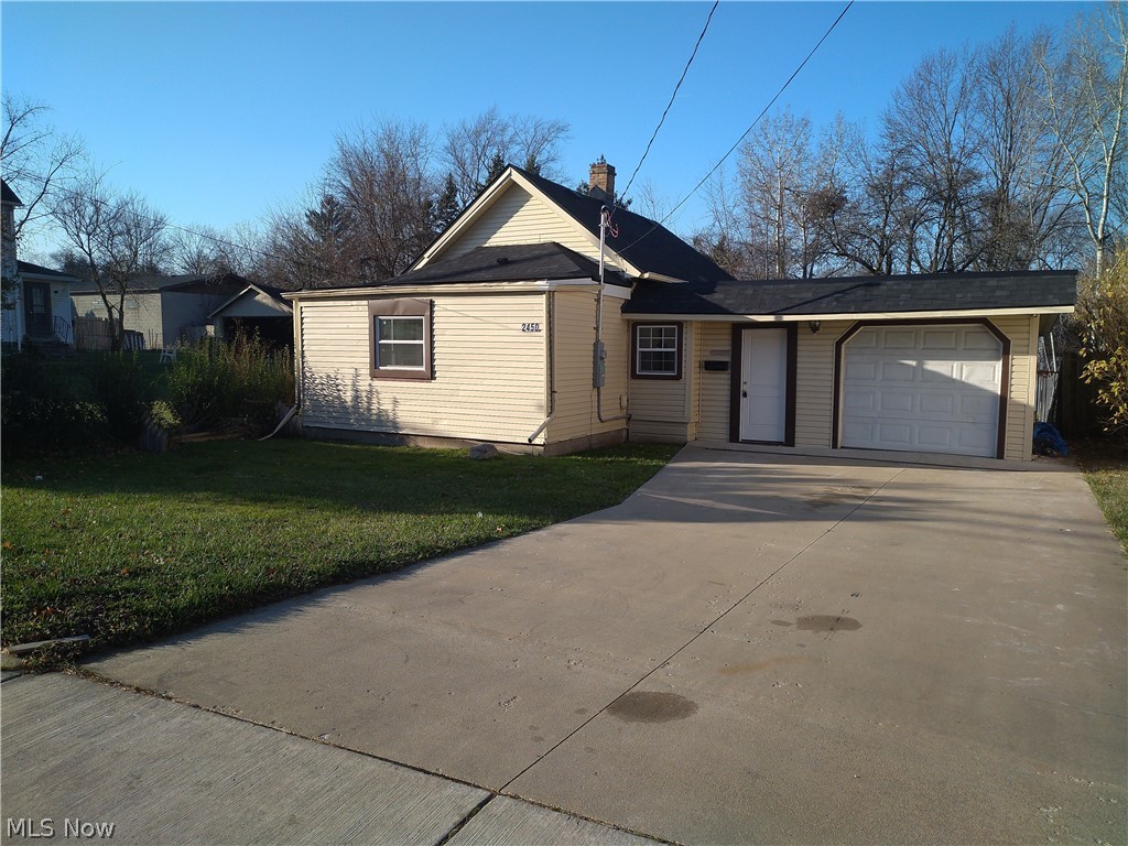 2450 Vestal Road, Youngstown, OH