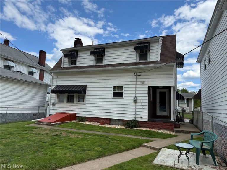 705 Market Street, Yorkville, OH - Photo 6