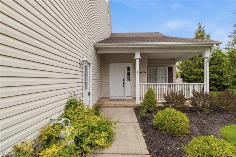 14480 Quail Ridge Drive #76, North Royalton, OH - Photo 3
