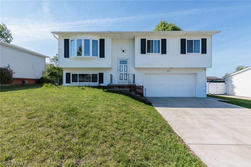 10201 Munich Drive, Parma, OH