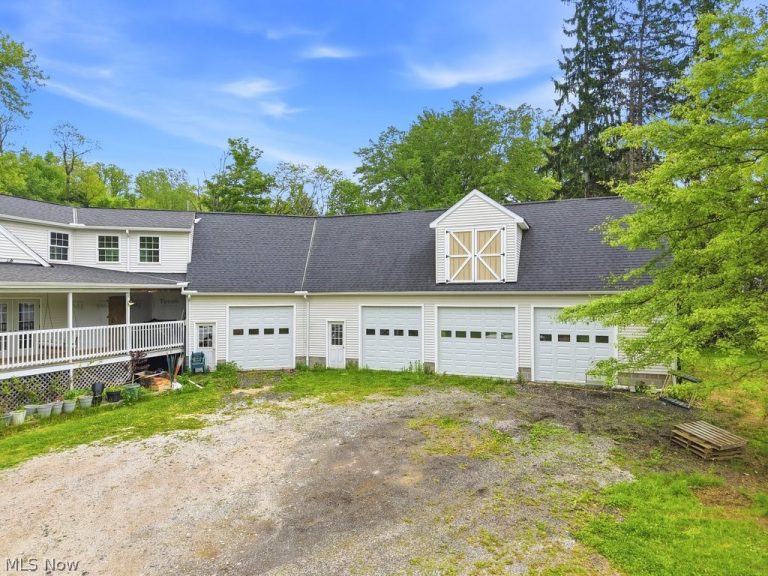 7429 Chagrin Road, Chagrin Falls, OH - Photo 5