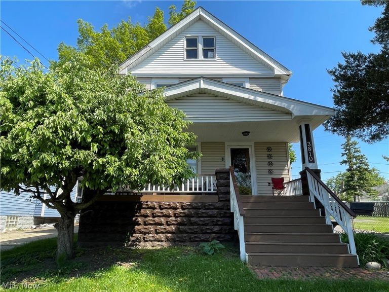 3810 Biddulph Avenue, Cleveland, OH, 44109
