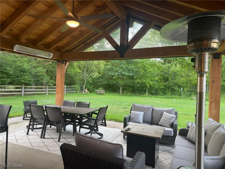 6815 Hickory Hill Drive, Mayfield, OH - Photo 3