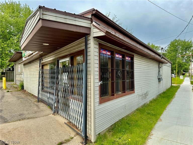 209 17th Street, Massillon, OH - Photo 4