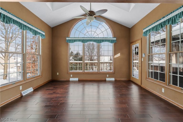 3885 Mount Vernon Boulevard, Barberton, OH - Photo 8