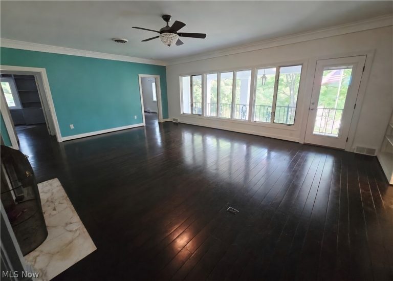 885 Sheridan Road, Coshocton, OH - Photo 2