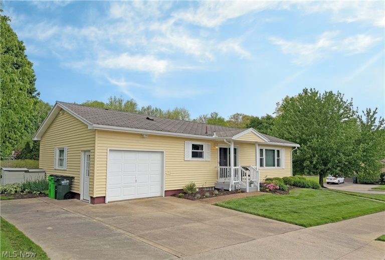 502 Wise Avenue, North Canton, OH, 44720