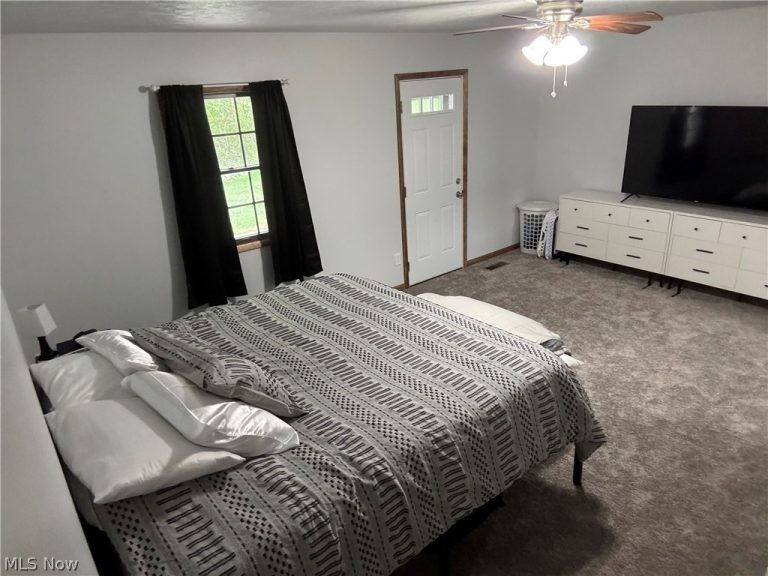 1621 Westhampton Drive, Youngstown, OH - Photo 8