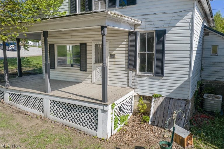 225 Main Street, Deersville, OH - Photo 6