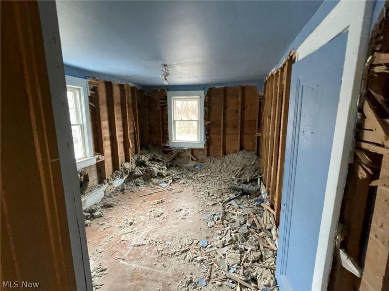 73 Burns Avenue, Akron, OH - Photo 5