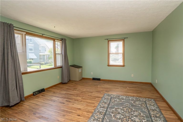 215 8th Street, Massillon, OH - Photo 4