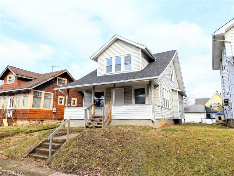 864 10th Street, Massillon, OH - Photo 2