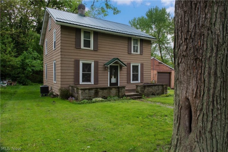 804 Hollywood Avenue, East Liverpool, OH - Photo 2