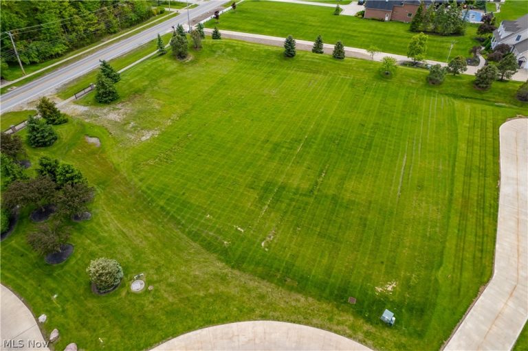 3602 Nagel Road, Avon, OH - Photo 2
