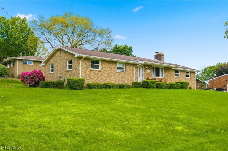 2148 Clearview Street, Massillon, OH - Photo 2