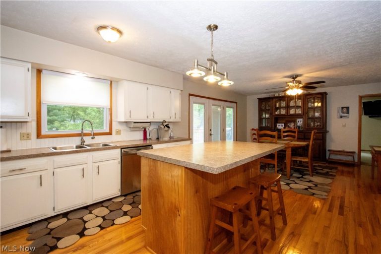 107 Youngs Terrace, Loudonville, OH - Photo 4