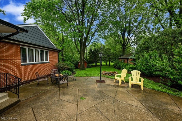 3021 Fulton Drive, Canton, OH - Photo 8