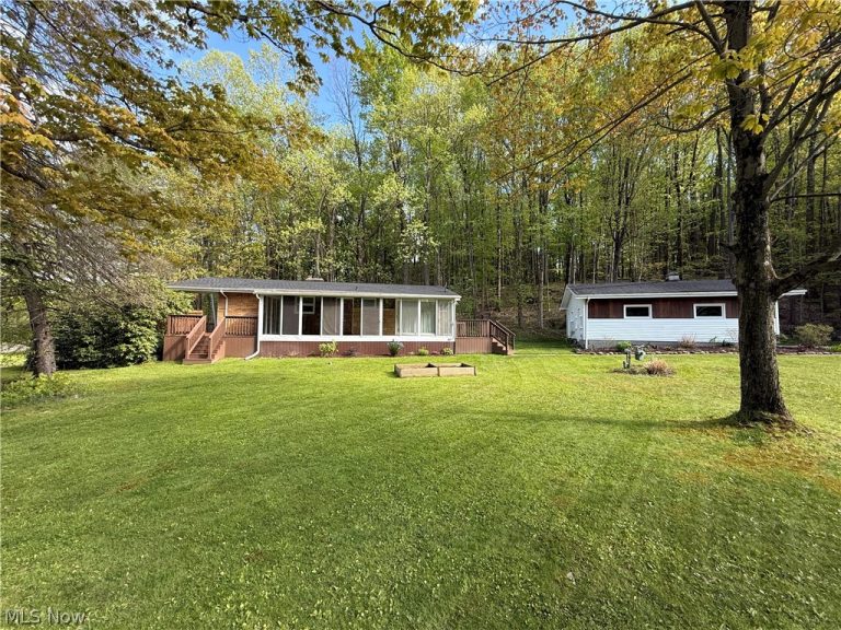 10633 Sherman Road, Chardon, OH - Photo 3