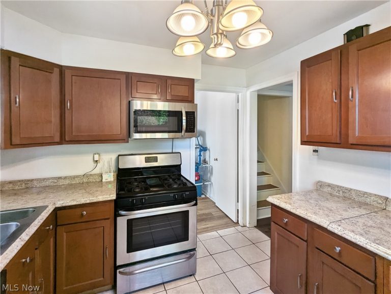 4135 Eastway Road, Cleveland, OH - Photo 2