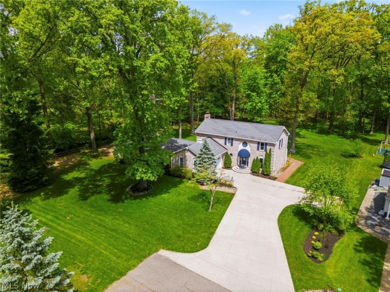 3190 Inwood Drive, Massillon, OH - Photo 4
