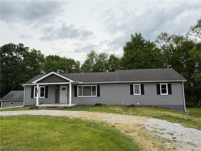 700 Swayne Street, Coshocton, OH - Photo 5