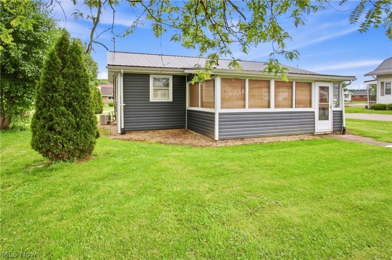 289 Elm Street, Duncan Falls, OH - Photo 8