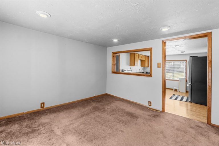 170 Vernia Street, East Liverpool, OH - Photo 6