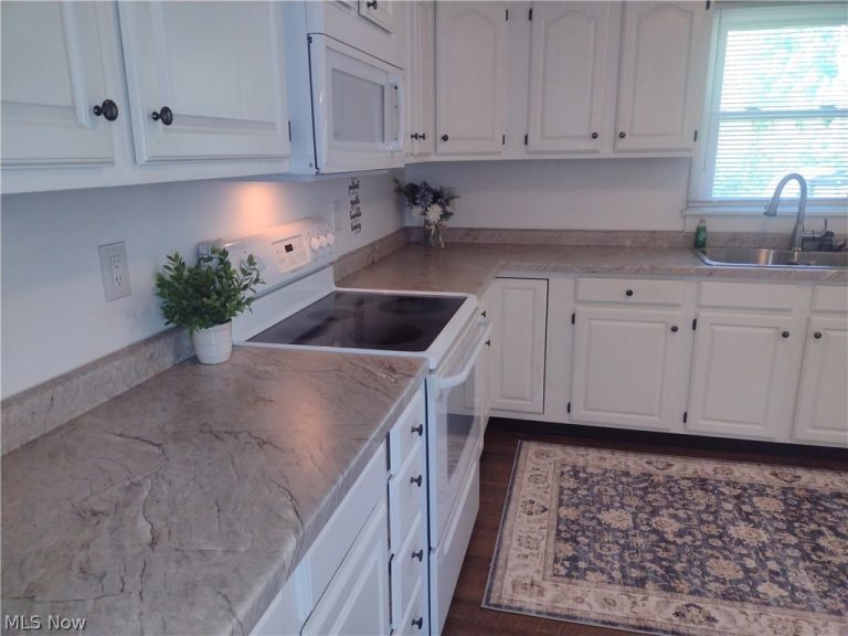 843 Mindy Lane, Wooster, OH - Photo 8