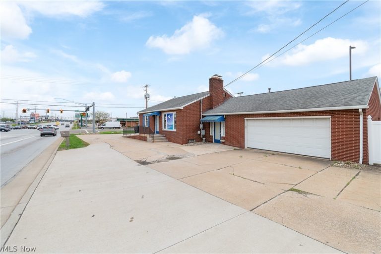 5112 Portage Street, North Canton, OH, 44720