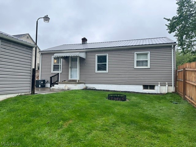 438 10th Street, Struthers, OH - Photo 3