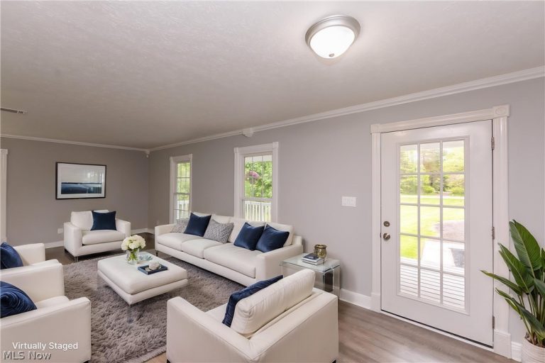 7981 Mulberry Road, Chesterland, OH - Photo 6