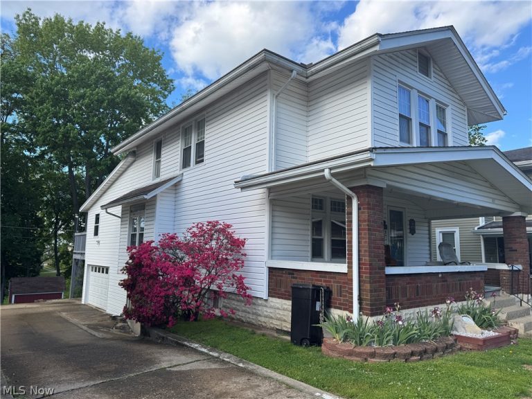 1023 Foster Avenue, Cambridge, OH - Photo 2