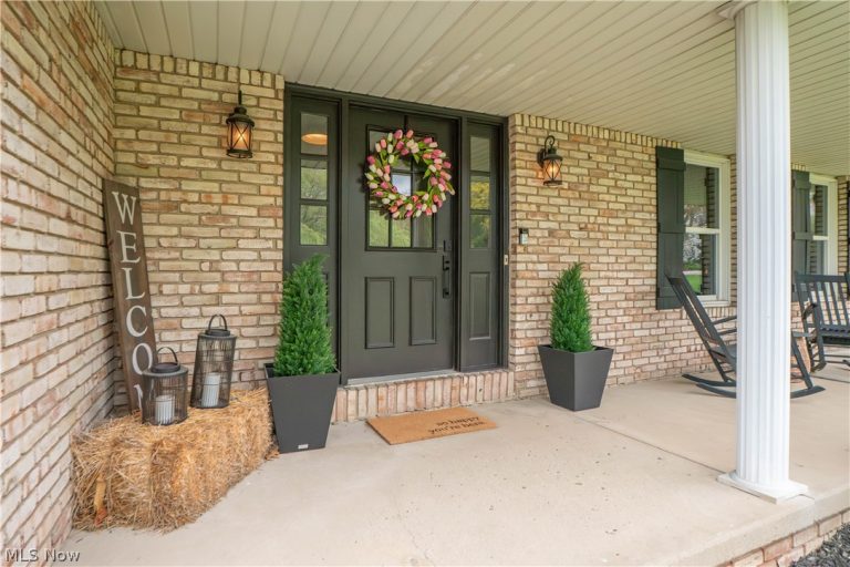 12208 Yuma Circle, Uniontown, OH - Photo 4