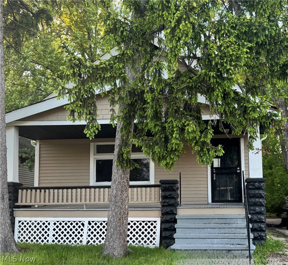 12709 Dove Avenue, Cleveland, OH