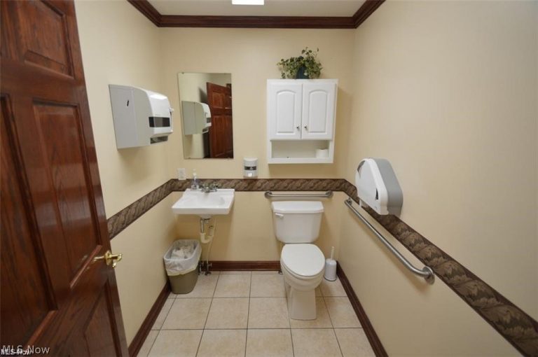 10314 Main Street, New Middletown, OH - Photo 3