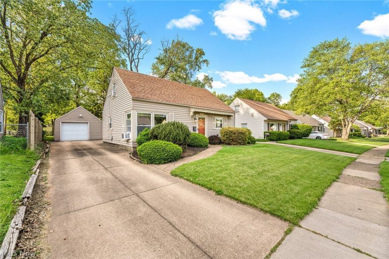 1165 Myrtle Avenue, Cuyahoga Falls, OH - Photo 2