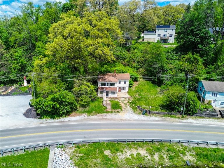 181 Portage Lakes Drive, Akron, OH - Photo 8