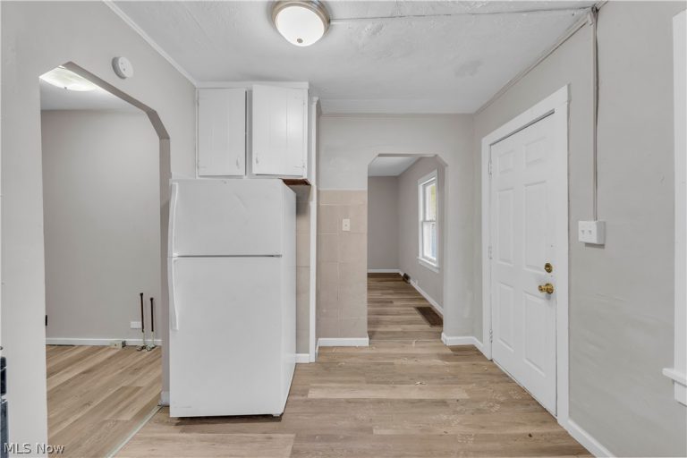 7945 Lorain Avenue #7947/Back House, Cleveland, OH - Photo 5