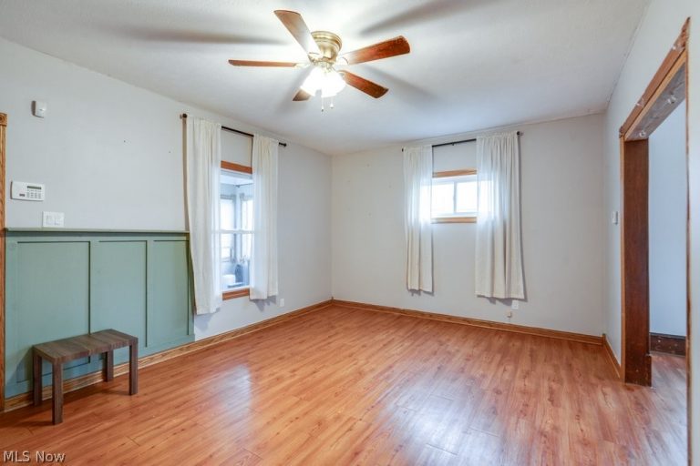 3027 Glen Place, Canton, OH - Photo 6