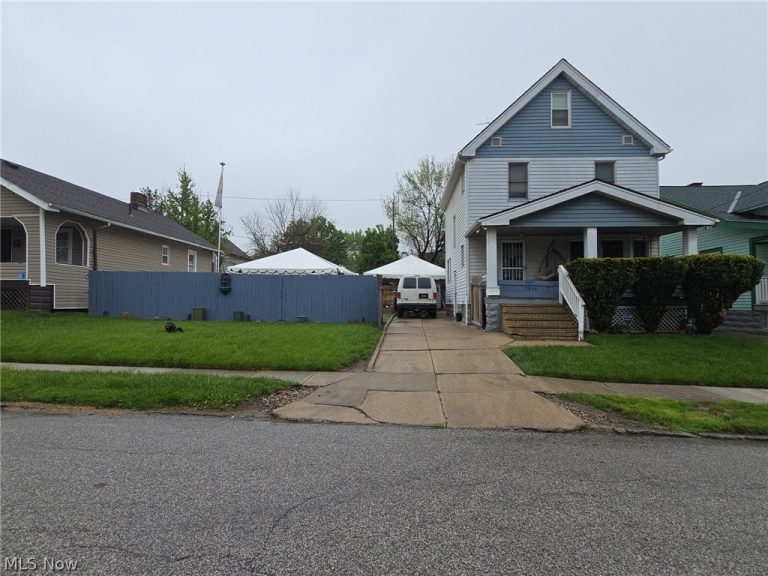 7808 Connecticut Avenue, Cleveland, OH - Photo 2