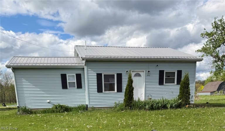 1993 Kinsman Road, North Bloomfield, OH - Photo 2