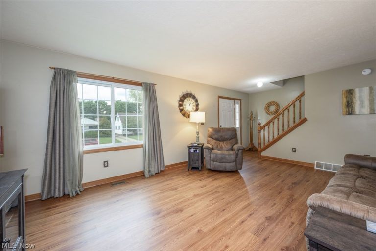 412 Lincoln Avenue, Cuyahoga Falls, OH - Photo 4