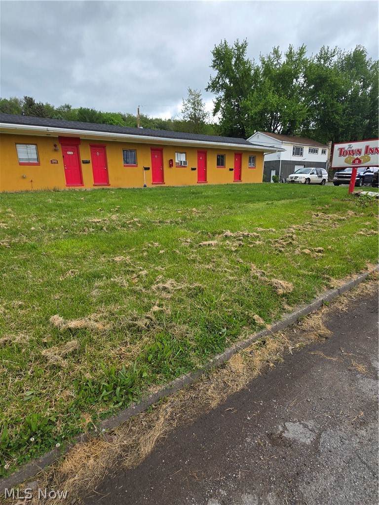 1901 Clark Avenue, Wellsville, OH - Photo 3