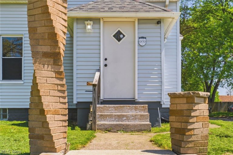 1646 Royal Avenue, Canton, OH - Photo 4
