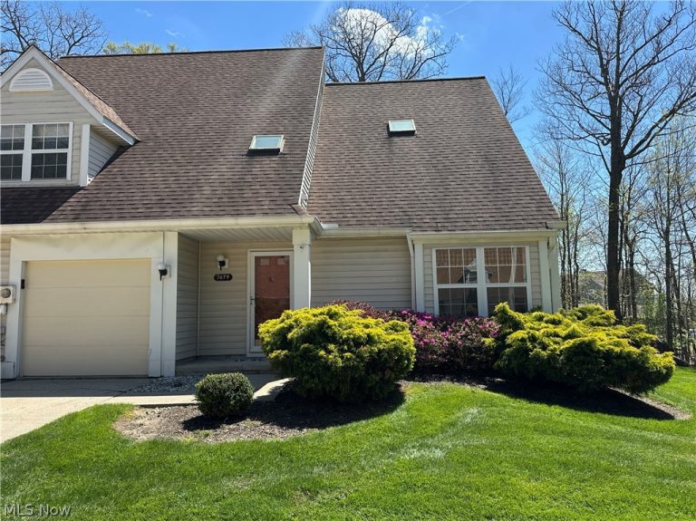 7679 Creekwood Drive, North Royalton, OH, 44133