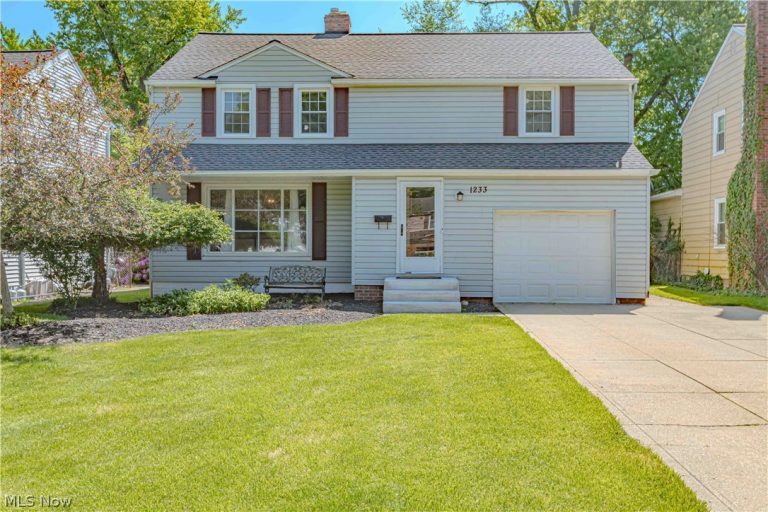 1233 Brainard Road, Lyndhurst, OH, 44124