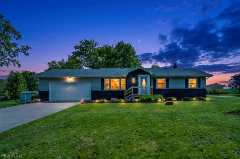 1543 Lindakay Drive, Akron, OH, 44312