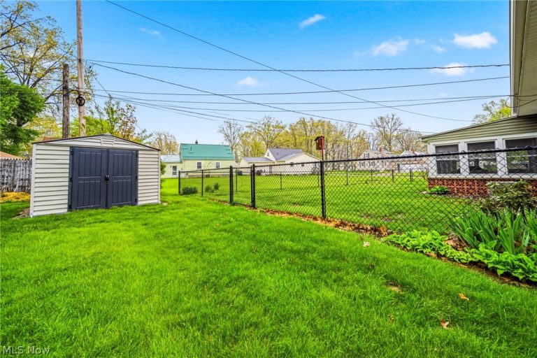 2531 Burlingham Drive, Ashtabula, OH - Photo 5
